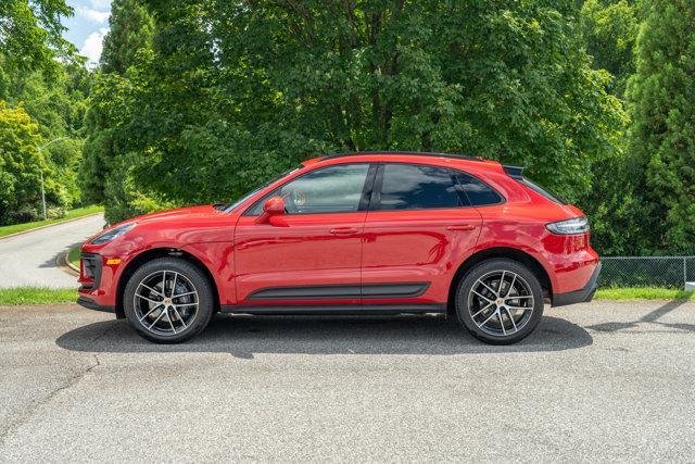2024 porsche macan base