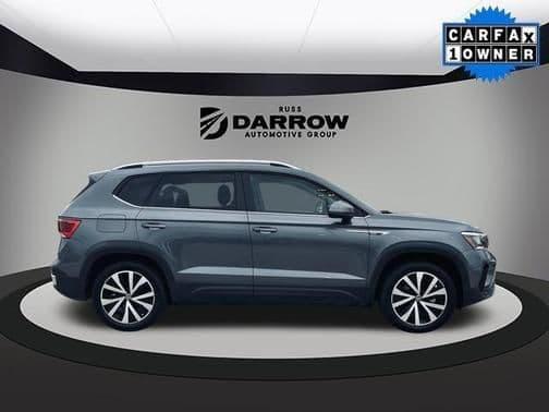 2022 volkswagen taos 1.5t se in milwaukee, wisconsin