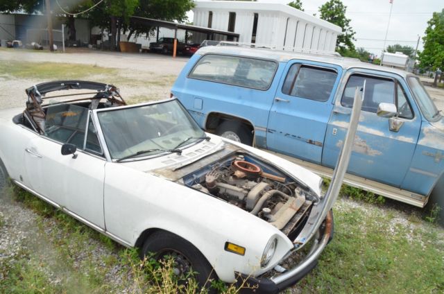 1976 fiat spider 124 for parts or restoration