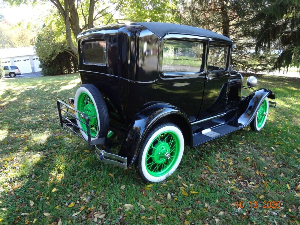 model a ford 1928 tudor