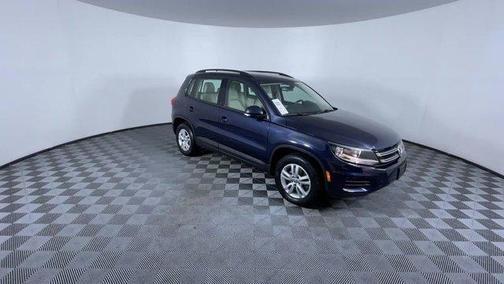2016 volkswagen tiguan in milwaukee, wisconsin