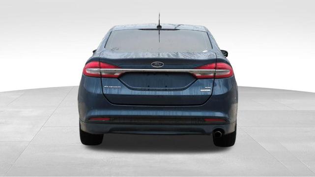 2018 ford fusion se