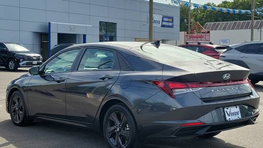 2022 Hyundai Elantra
