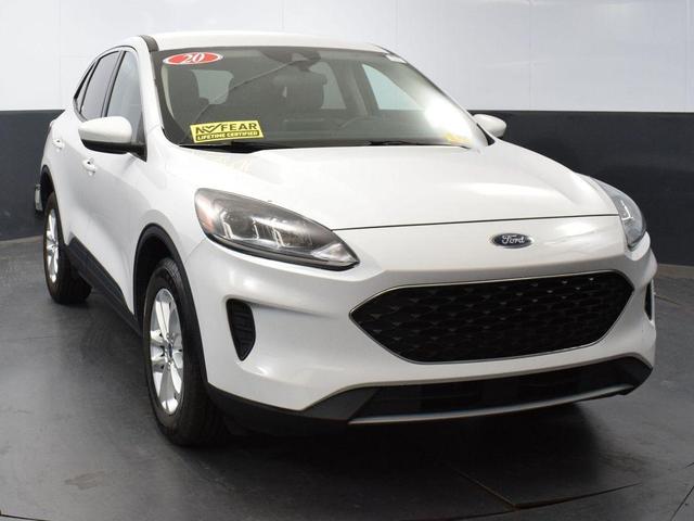 2020 ford escape se