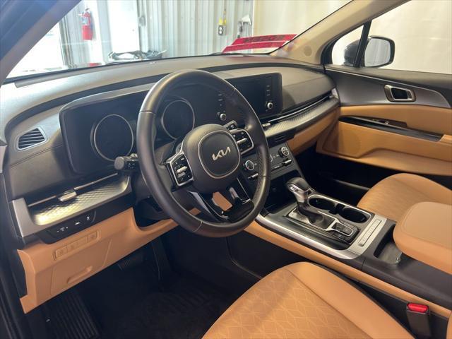 2024 kia carnival lx