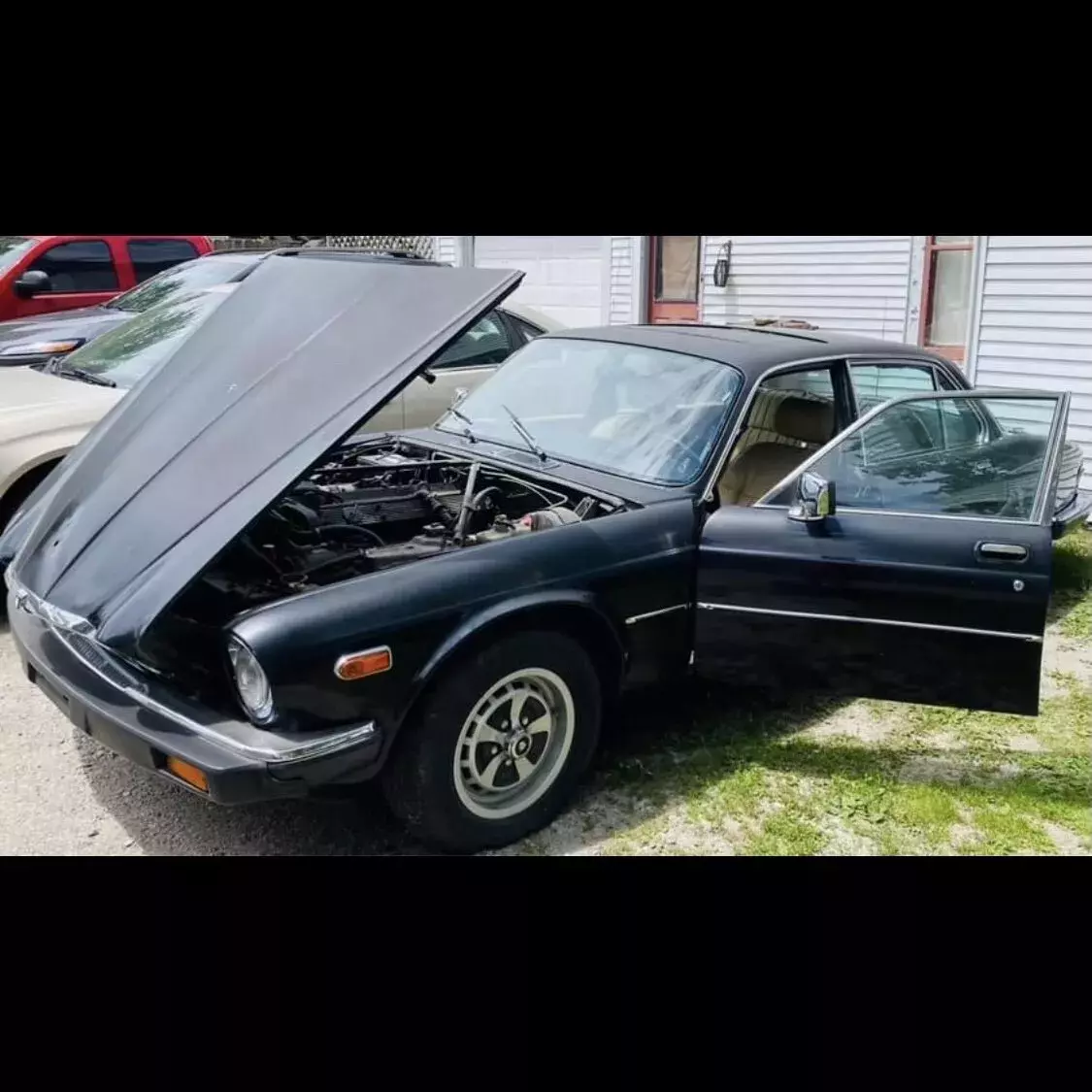 1982 jaguar xj6 sedan black