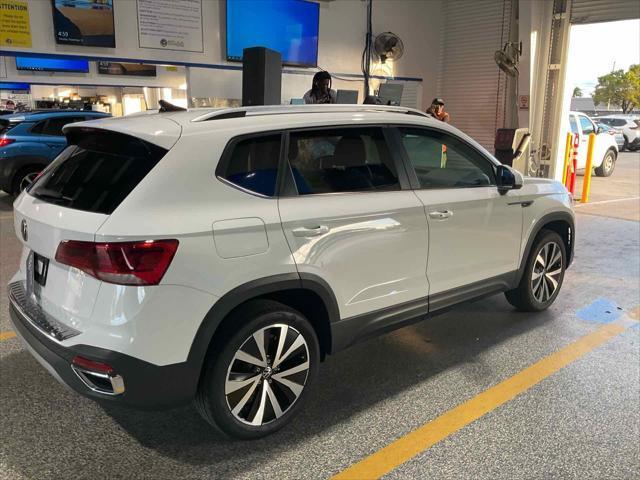 2022 volkswagen taos 1.5t se