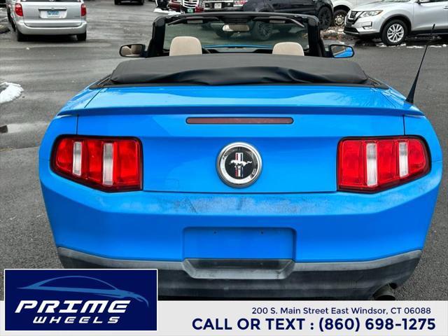 2010 ford mustang base