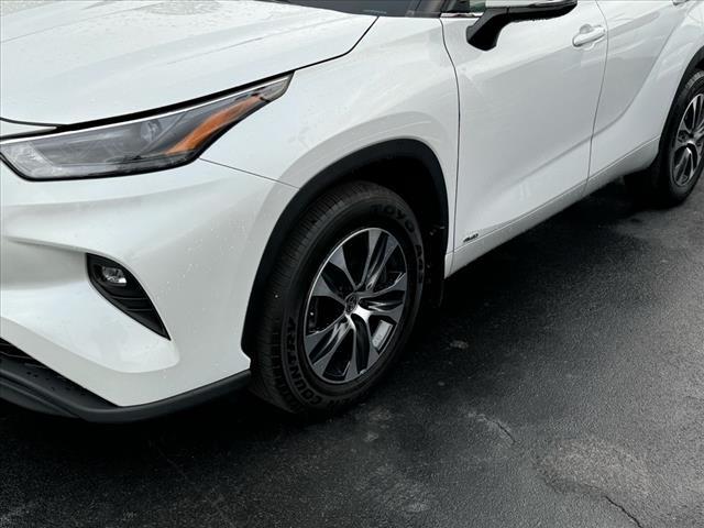 2023 toyota highlander hybrid xle