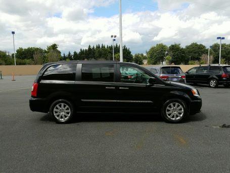 2015 chrysler town and country touring touring 4dr mini-van for sale in newark, delaware