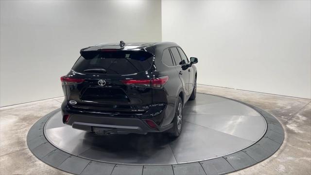 2021 toyota highlander xle