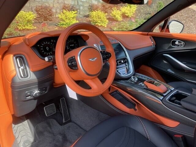 2023 aston martin dbx 707