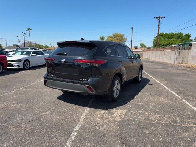 2023 toyota highlander le