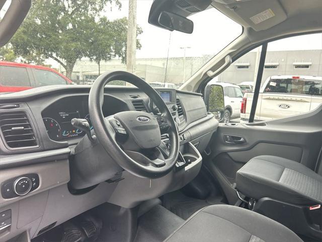 2022 ford transit-150 base