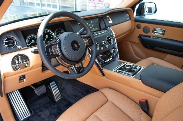 2024 rolls-royce cullinan suv