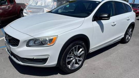 2016 Volvo V60 Cross Country