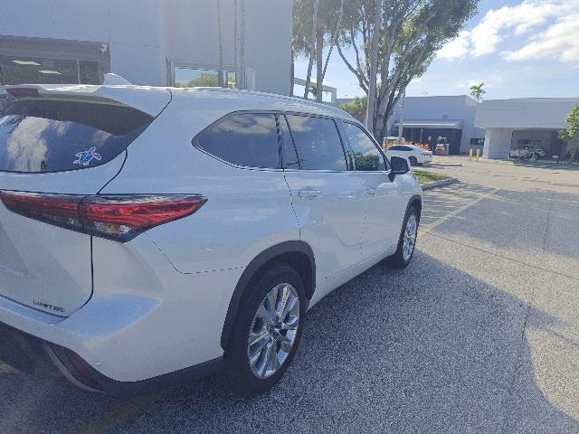 2023 toyota highlander limited