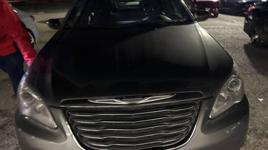 2013 Chrysler 200