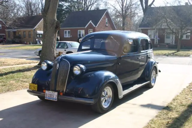 1937 plymouth streed rod