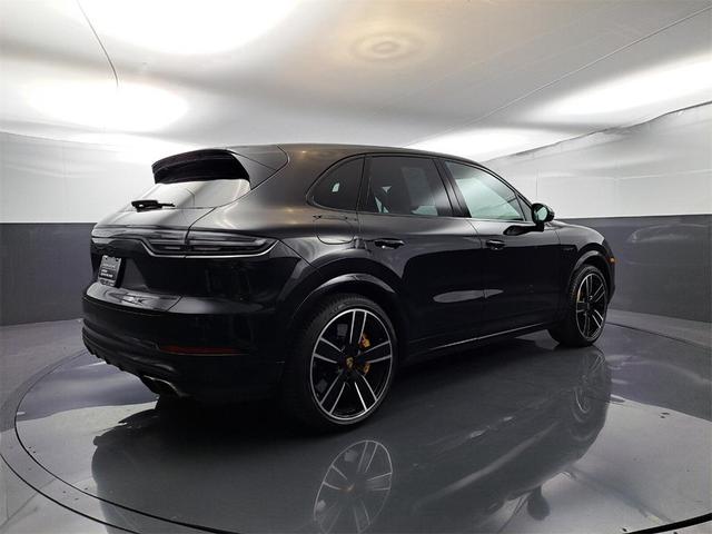 2022 porsche cayenne e-hybrid turbo s