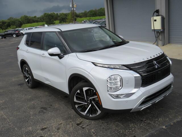 2022 mitsubishi outlander se