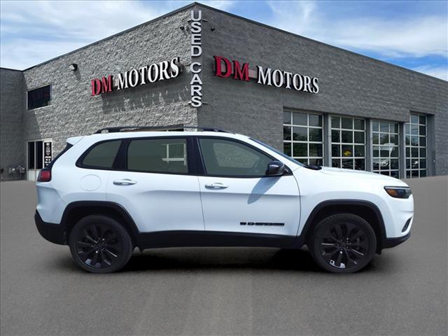 2021 jeep cherokee latitude lux
