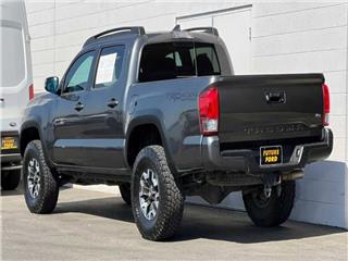 2017 Toyota Tacoma sr5 v6