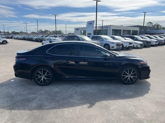 2024 toyota camry se