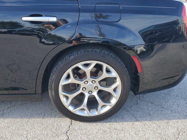 2018 chrysler 300 c