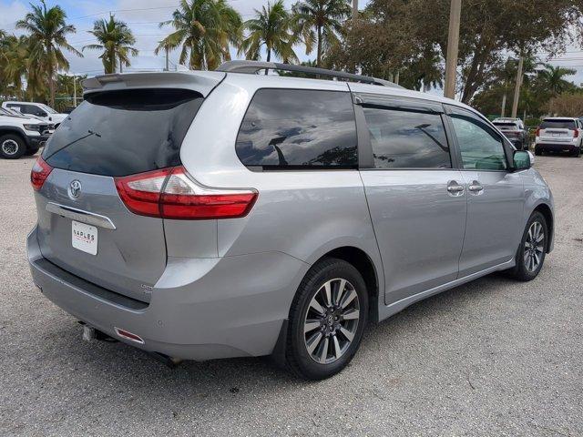 2018 toyota sienna