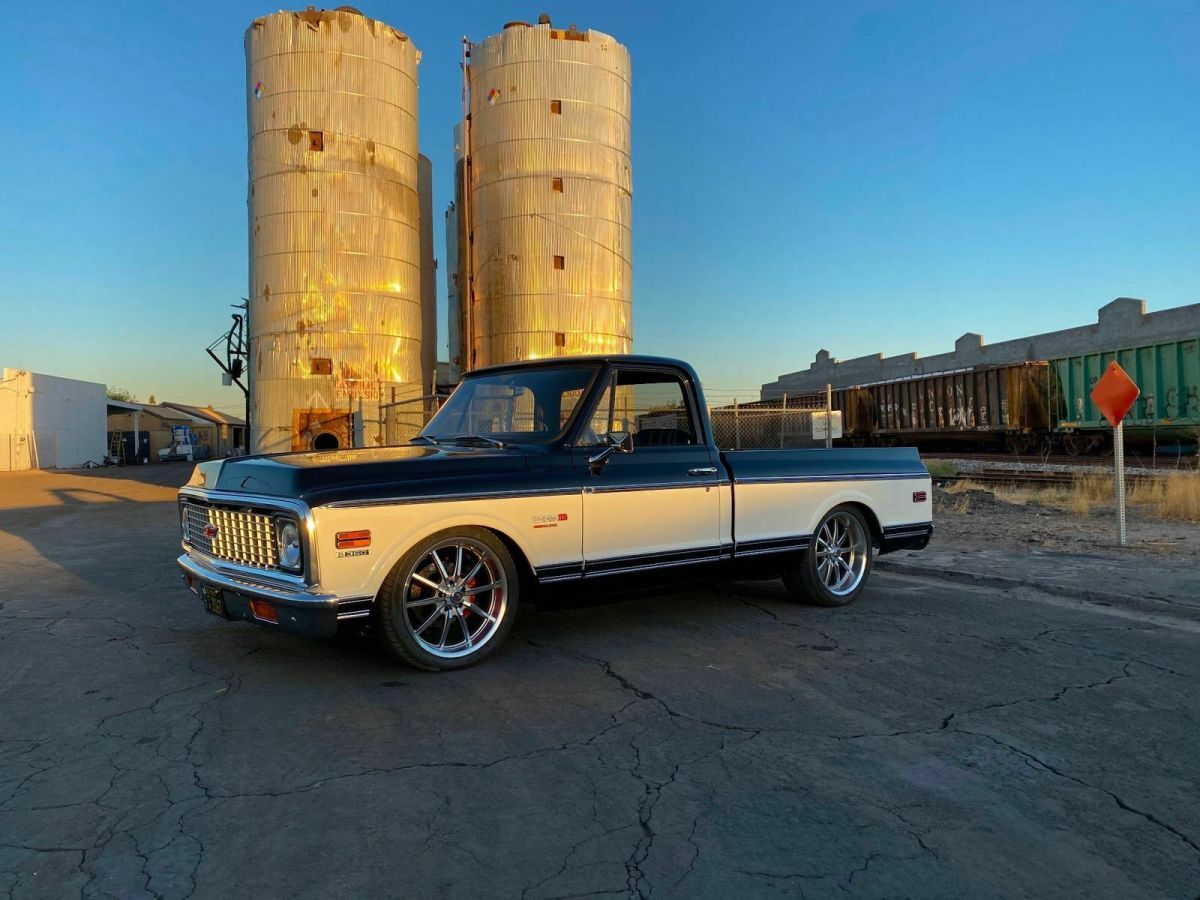 1969 tuxedo black chevy c10 shortbed!