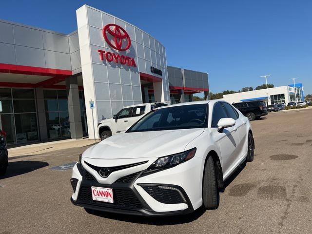 2024 toyota camry se