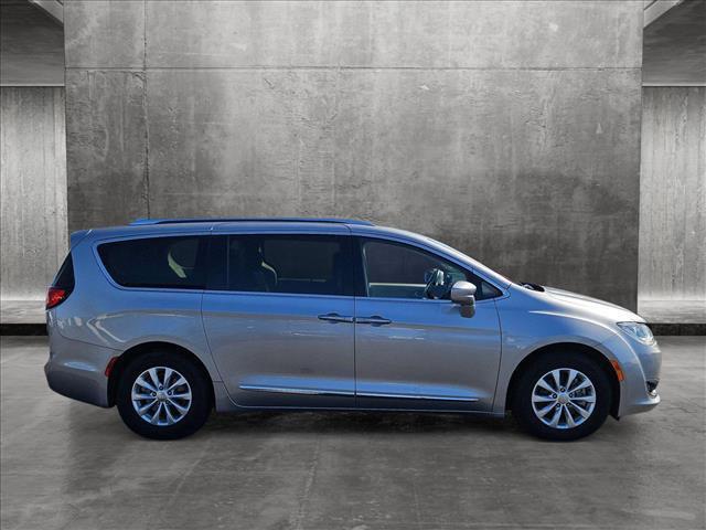 2018 chrysler pacifica touring-l