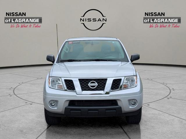 2020 nissan frontier sv