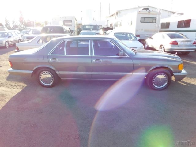 1986 mercedes-benz 560 4-dr used 5.6l v8 16v automatic no reserve