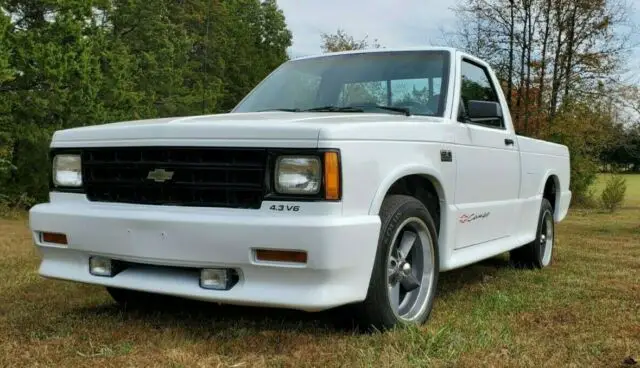 1 of 37 made in 1989, digital dash + power locks/windows, rare truck!