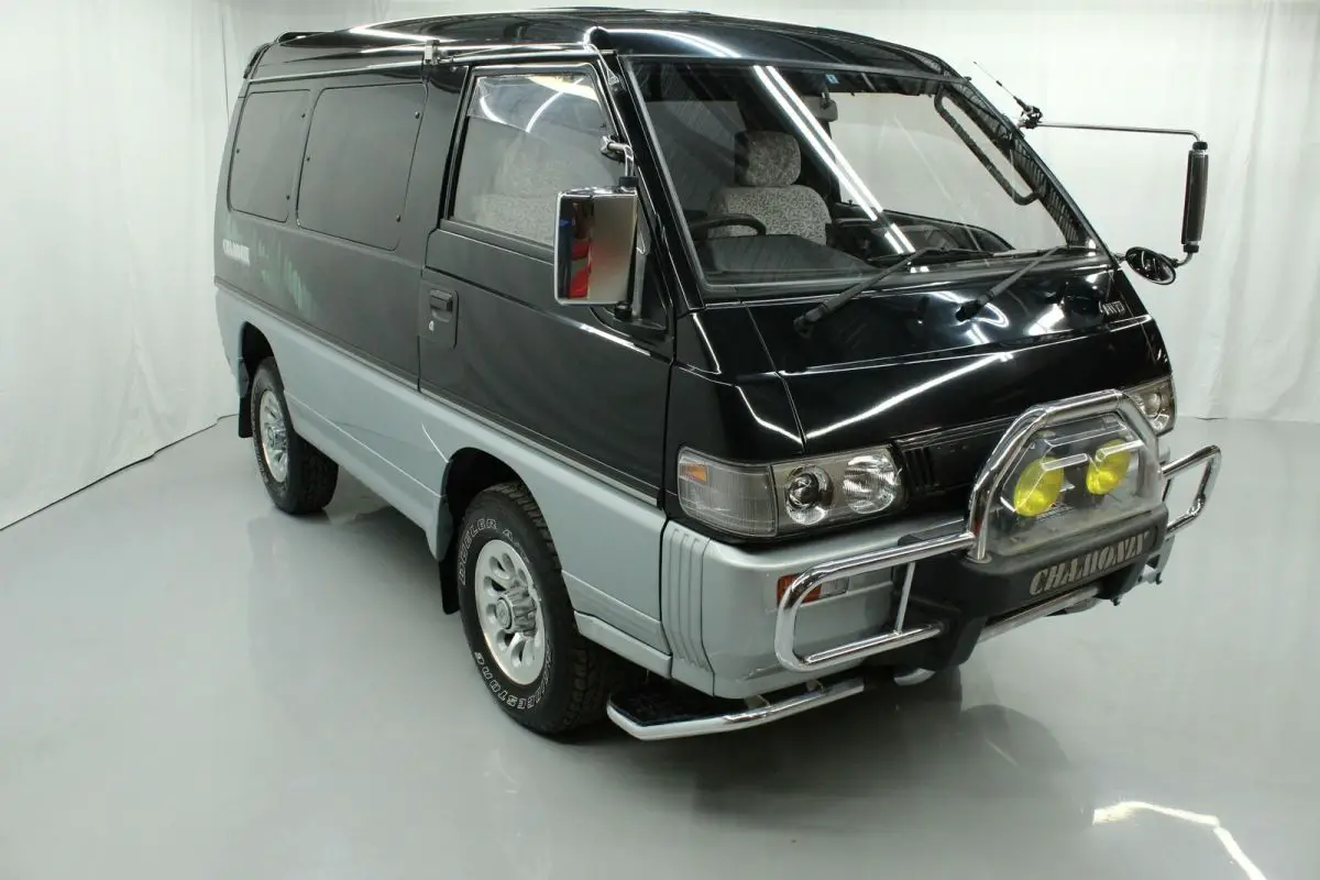 1992 mitsubishi delica chamonix