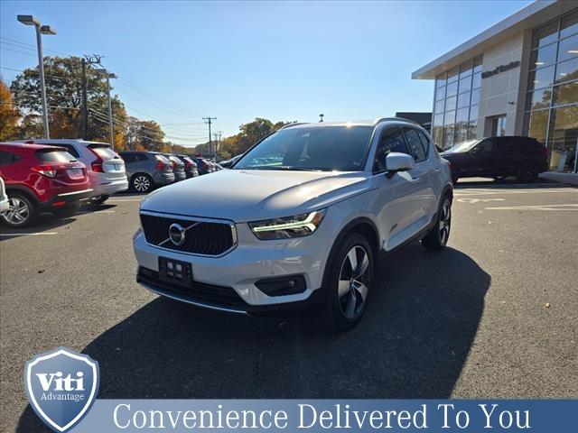 2022 volvo xc40 t5 momentum