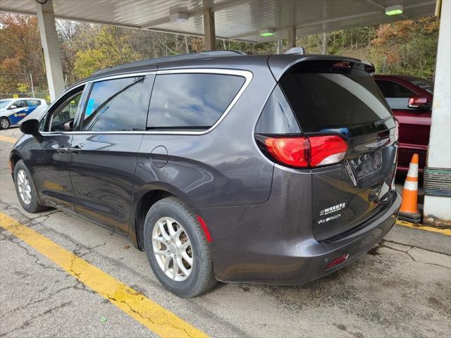 2020 chrysler voyager lx