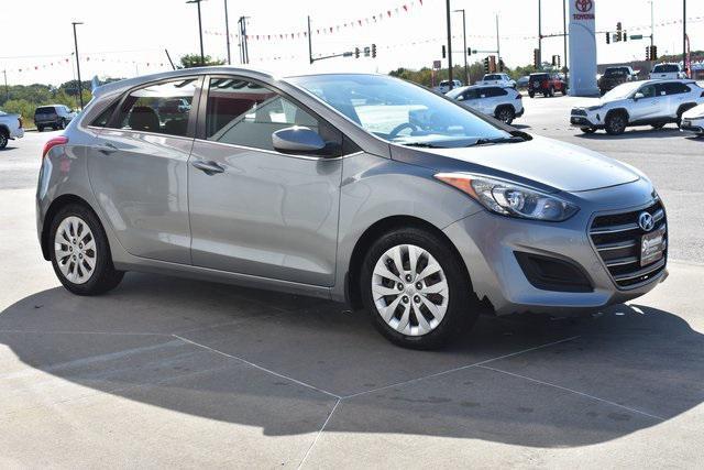2016 hyundai elantra gt base