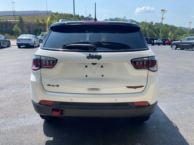 2023 jeep compass trailhawk