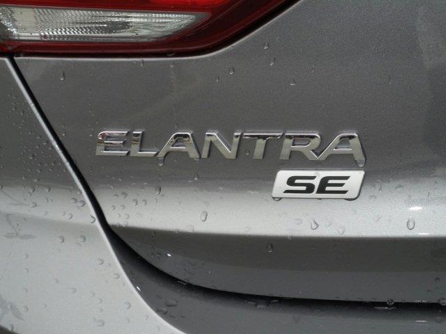 2018 hyundai elantra se se 4dr sedan 6a (us for sale in north kingstown, rhode island