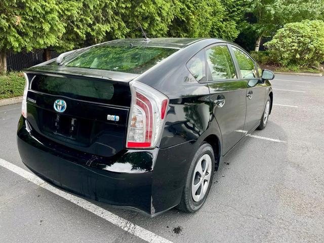 2013 toyota prius two