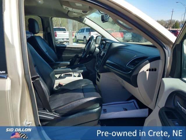 2013 chrysler town & country touring in blue river lodge, nebraska