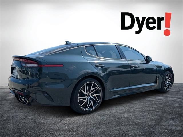 2022 kia stinger gt-line
