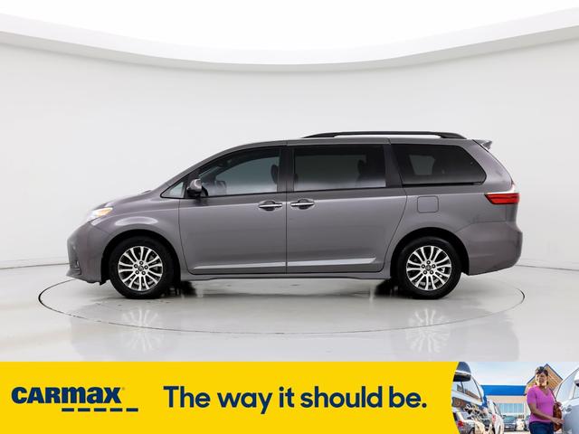 2018 toyota sienna xle
