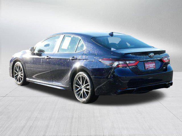 2022 toyota camry se