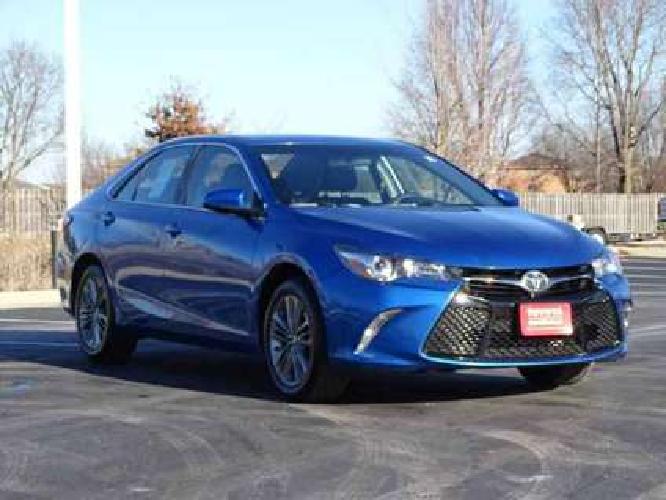 2017 toyota camry se in naperville, il
