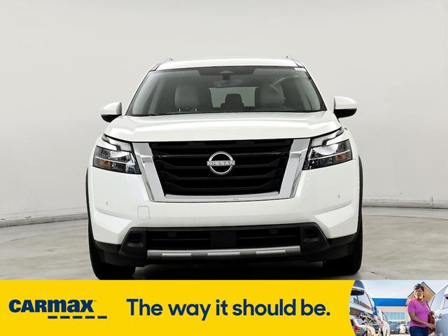 2023 nissan pathfinder sl