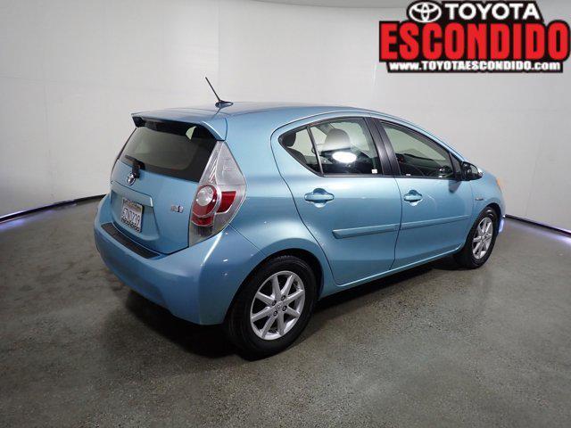 2013 toyota prius c two